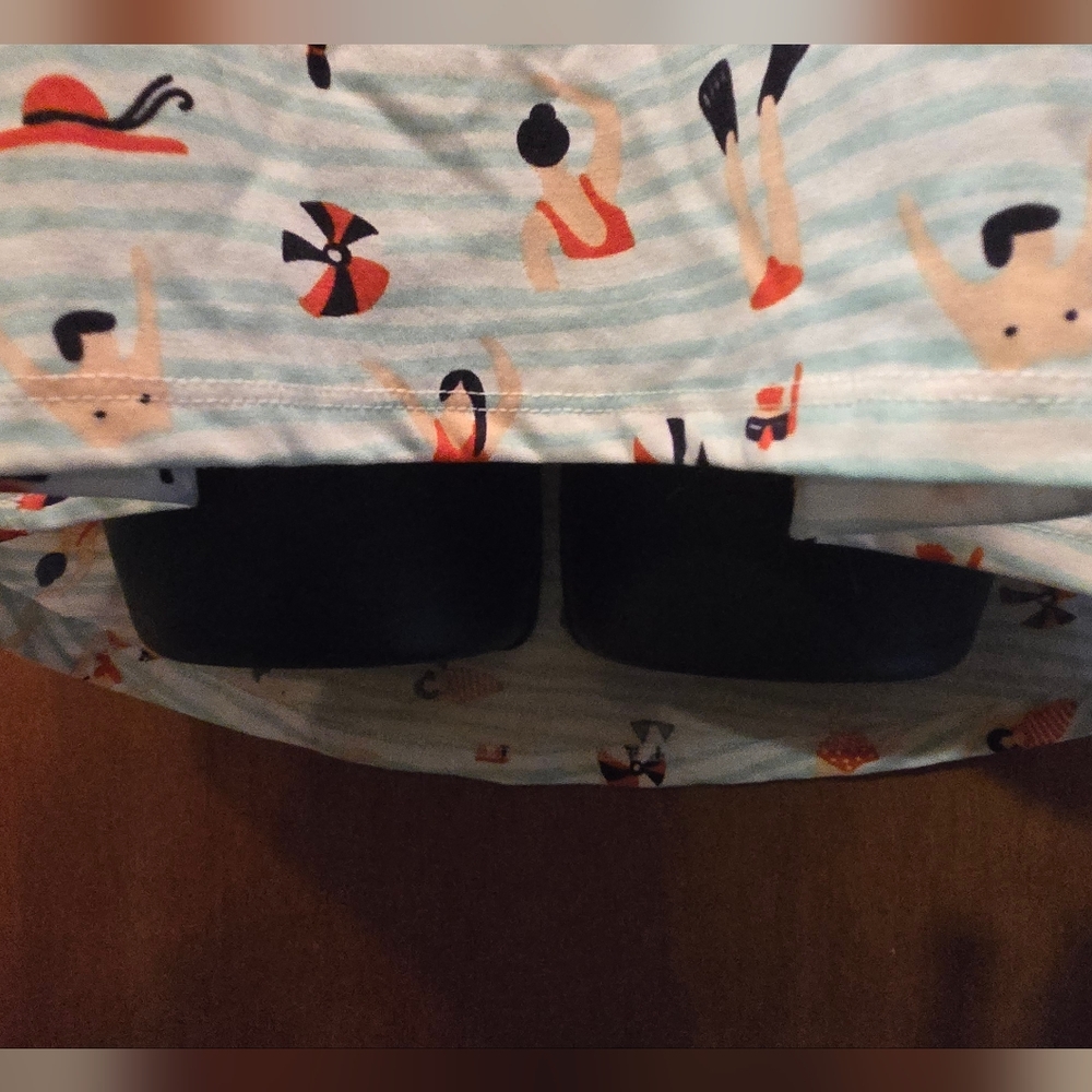 LuLaRoe Adorable Swim Theme Cute T-Shirt SzM NWT - Picture 5 of 8